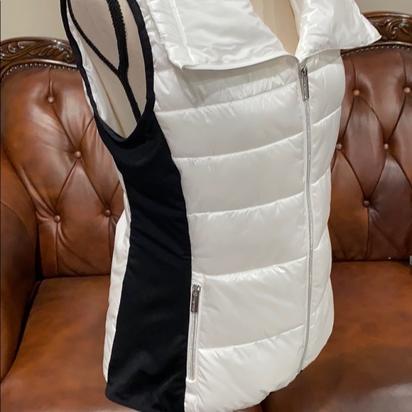 Calvin Klein Performance MixedMedia Quilte… - Picture 4 of 9